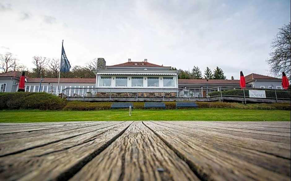 Strandhaus Edersee Nr 12 - Kaminzimmer, Seeblick, Badestrand, Seeterrasse