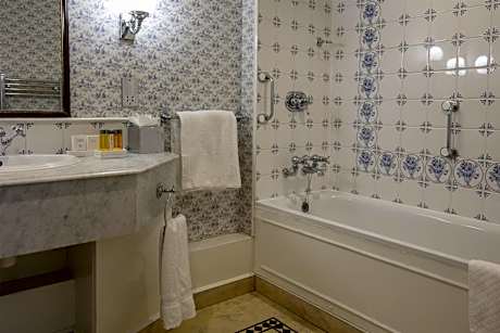 Suite with Double Bed