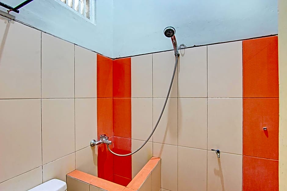 OYO 93660 New Family Hotel Syariah