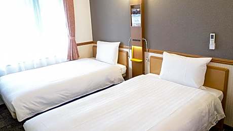 Twin Room - Non-Smoking