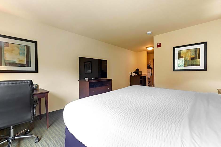 Cobblestone Hotel & Suites - Knoxville