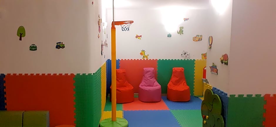 Terra Europe Brontes Hotel