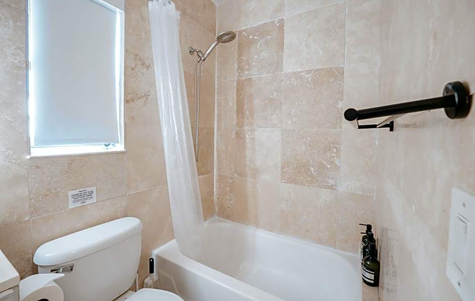 PRAIA Hotel Hollywood