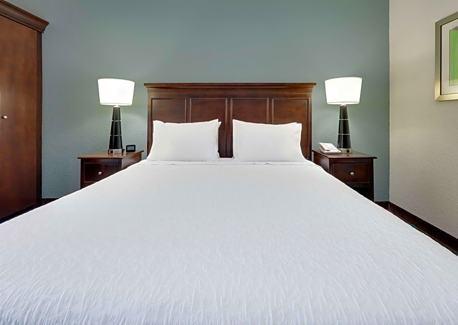Hampton Inn & Suites Mooresville