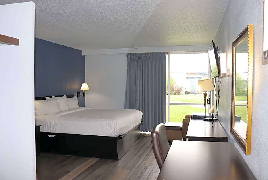 Travelodge by Wyndham Milwaukee