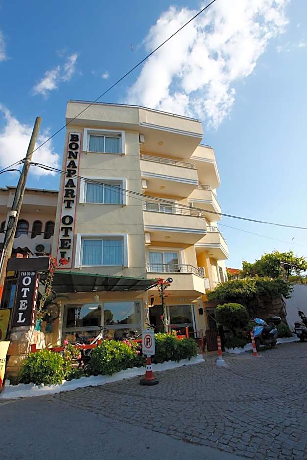 Bonapart Hotel