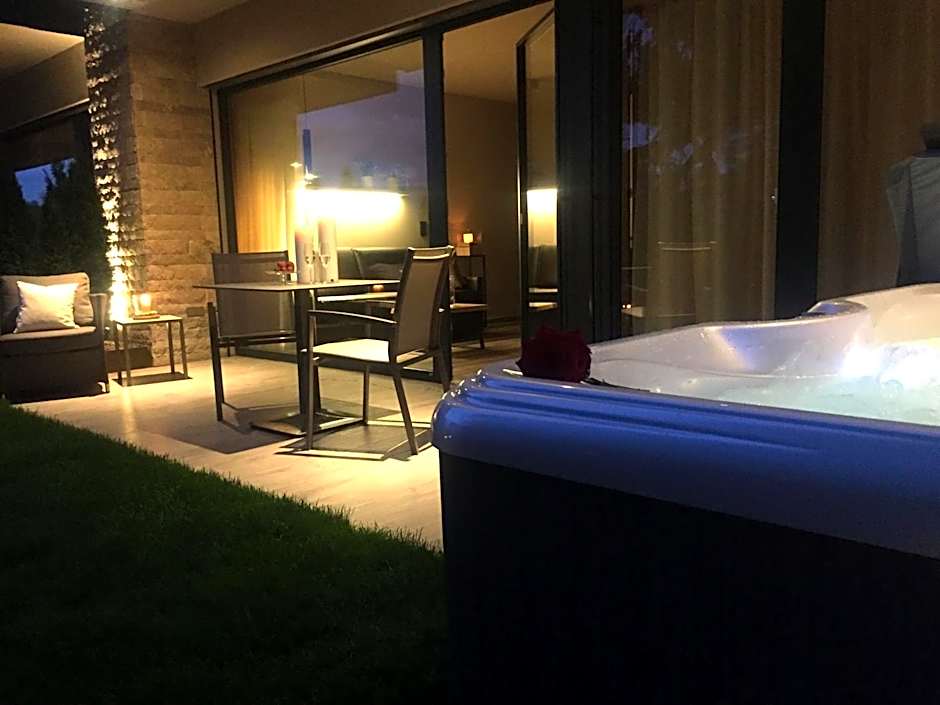 Haus Gregori Modern & Central Stay in Vineyard with Rooftop & Served Breakfast