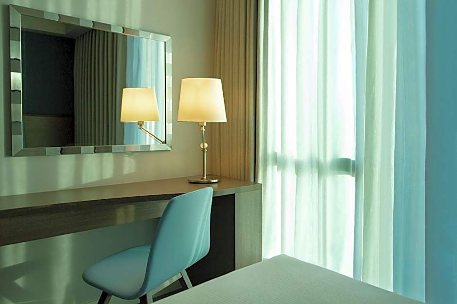 Hampton By Hilton Hamilton Park