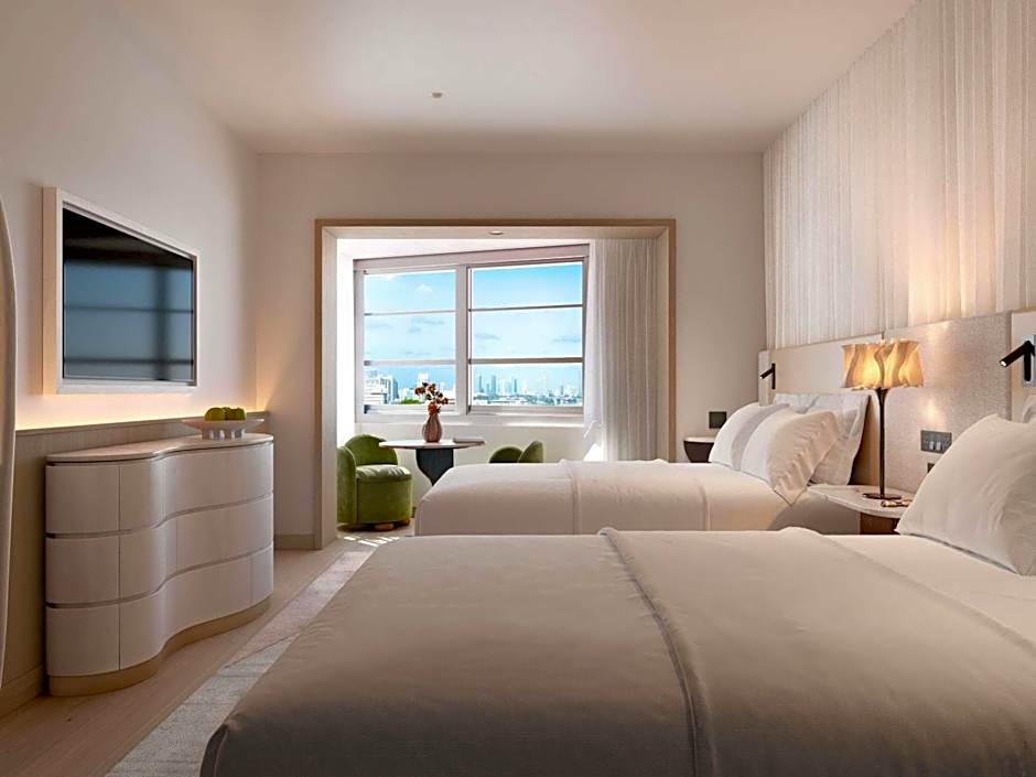 Foto 1 de 4 de 2 Double Beds, Accessible, City View