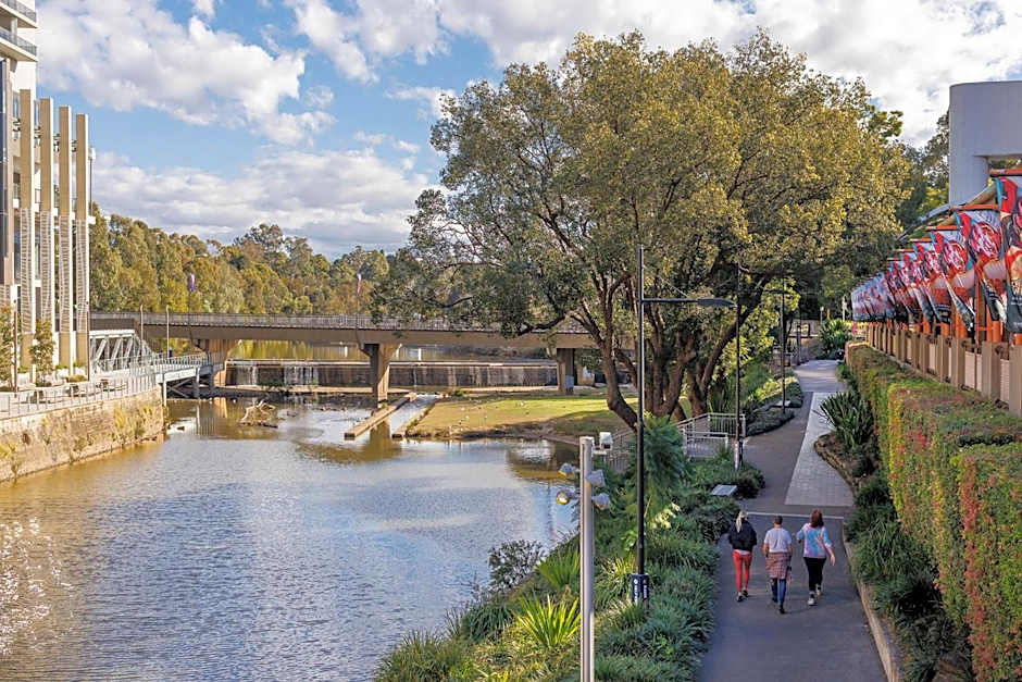 Meriton Suites Church Street, Parramatta