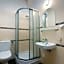Hostel Helvetia - Private Rooms in City Center