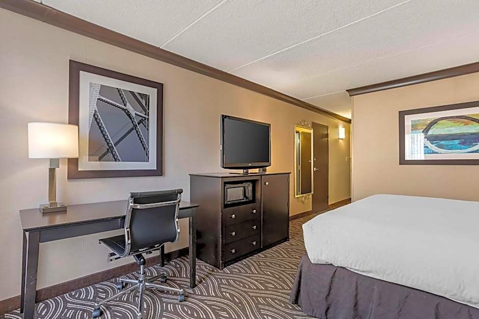 Best Western Plus Kingston Hotel And Conference Center