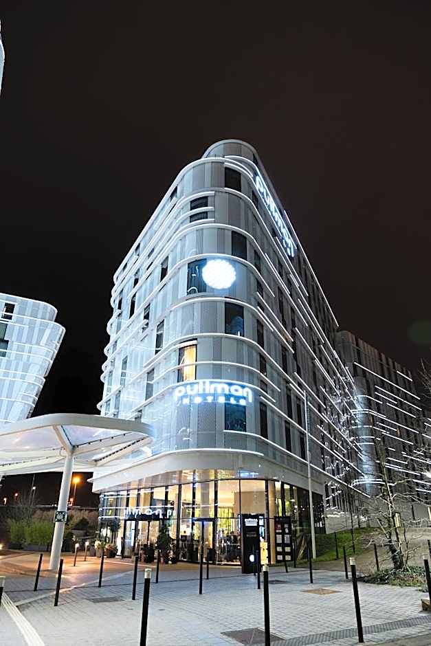 Radisson Blu CDG Airport Terminal Hotel, Paris