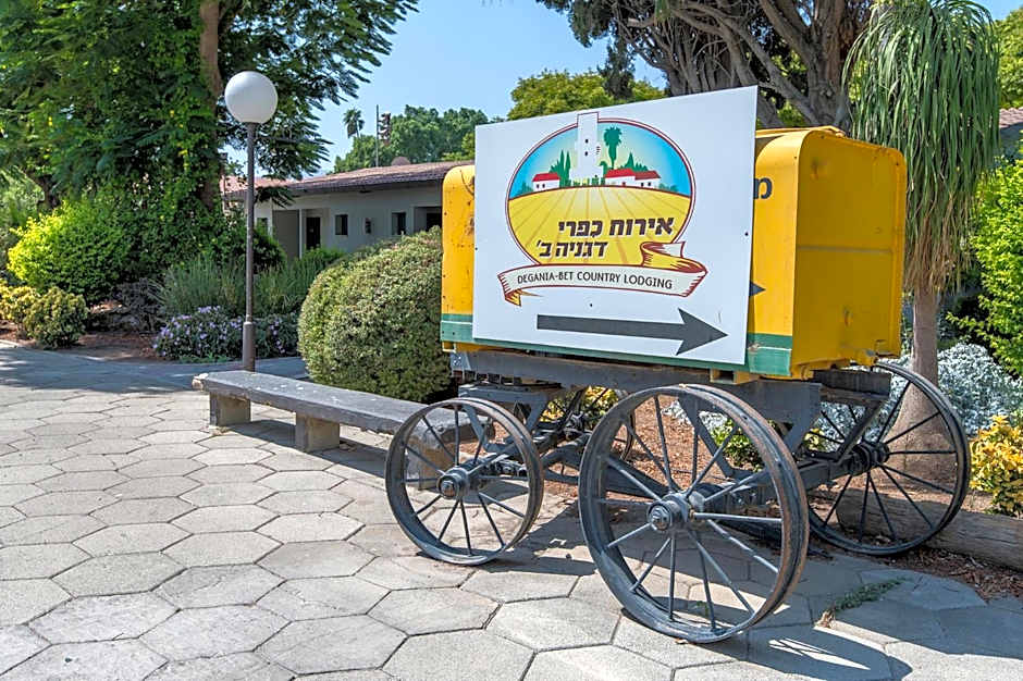 Degania Bet Kibbutz Country Lodging