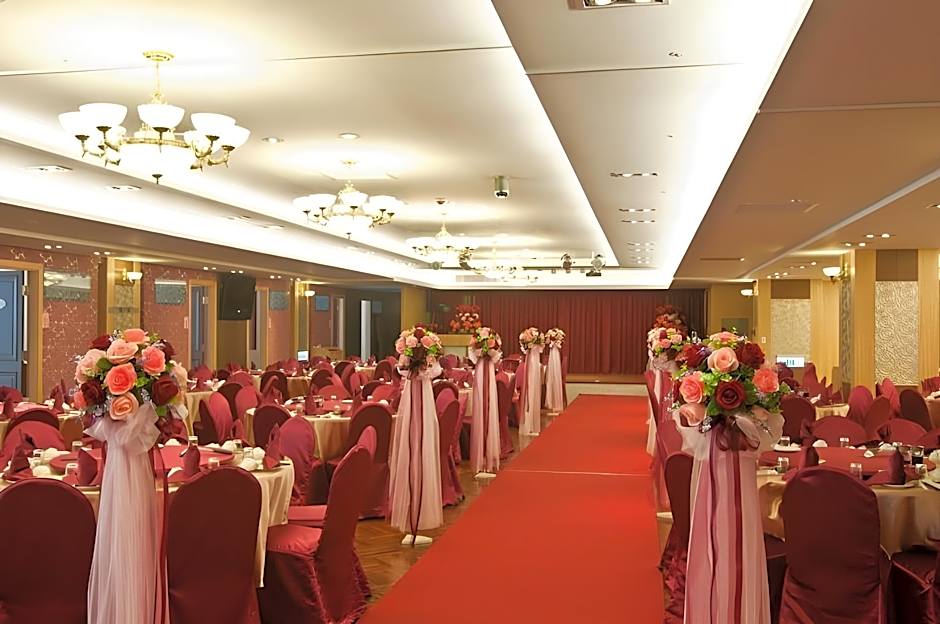 Ever Delightful Business Hotel