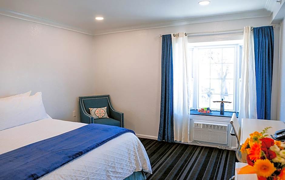 Napa Valley Hotel & Suites
