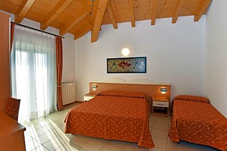 One-Bedroom Apartment with Balcony and Sea View