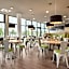 Super 8 by Wyndham Oberhausen
