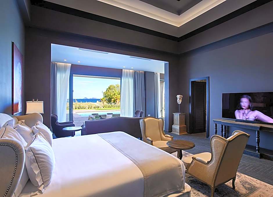 Pelagos Suites Hotel & Spa