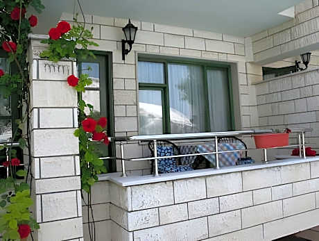Hal-Tur Hotel