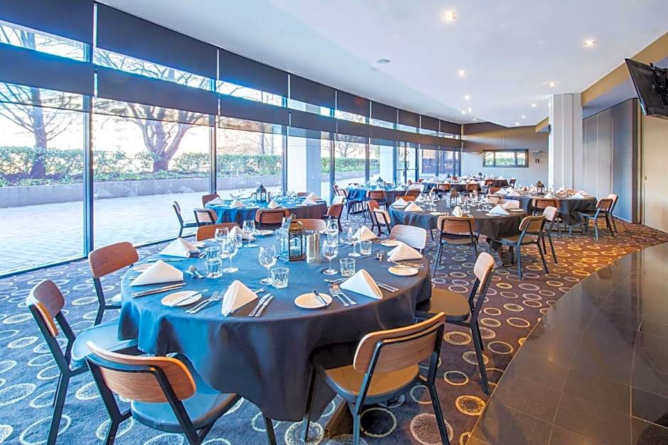 Crowne Plaza Canberra By IHG