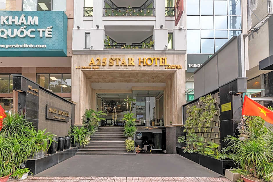 Photo 1 of 40 of A25 Premium Hotel - 06 Truong Dinh