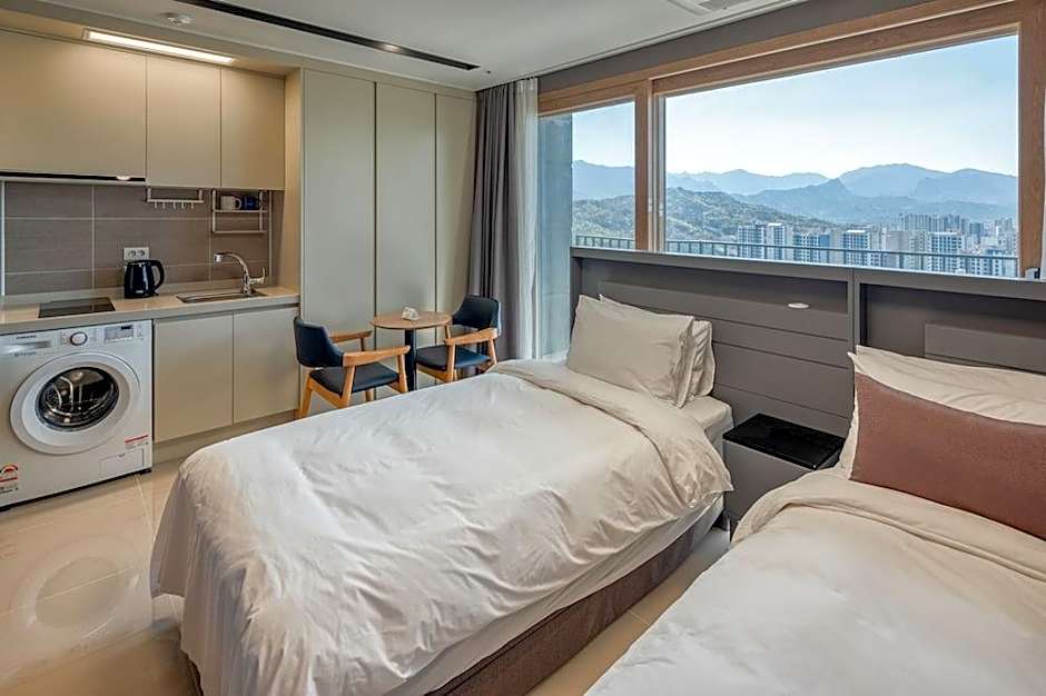 The BlueMark Hotel Sokcho