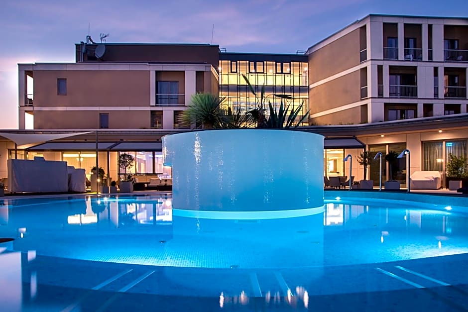 Aura Hotel Adults Only