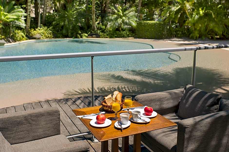 Ramada Hotel & Suites by Wyndham Noumea