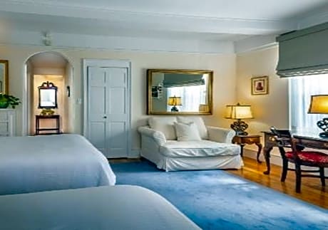 Junior Suite with Two Double Beds