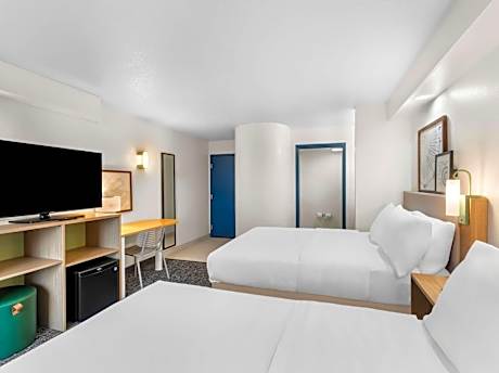 Queen Room with Two Queen Beds