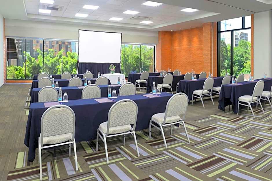 Hotel Guadalajara Country Club by HNF