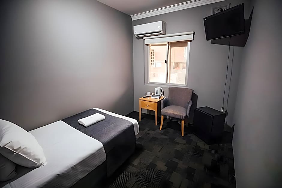 Shortland Hotel