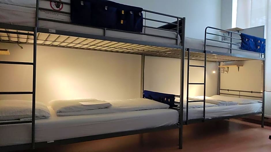 Abai Hostel – Vienna, NY