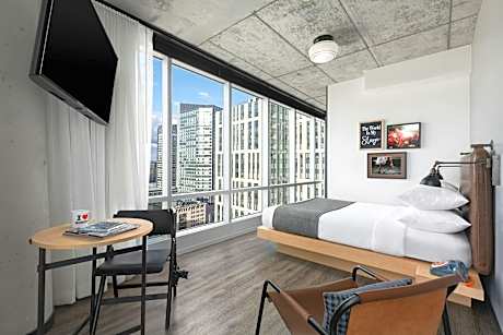 Wicked Awesome, Guest Room, 1 Queen, Wicked Awesome View, Corner Room