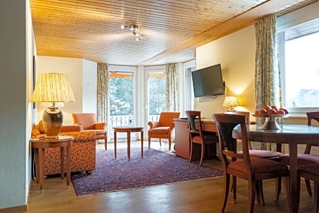 Suite with Balcony and Jungfrau view