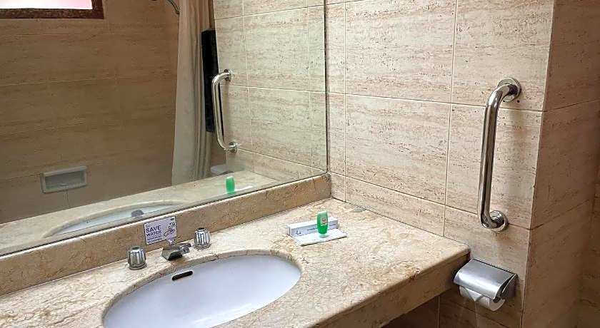 Puri Setiabudhi Residence Hotel