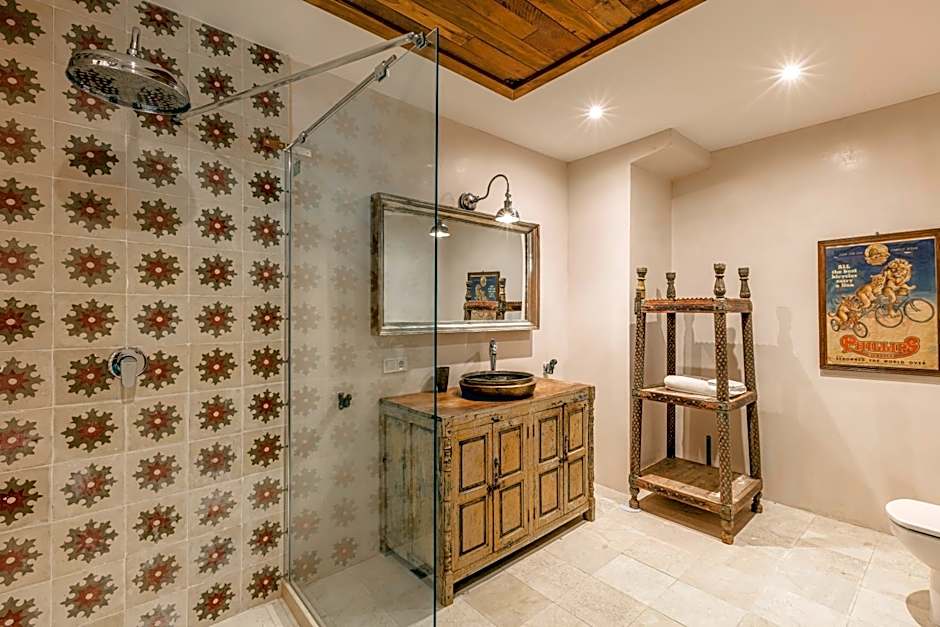 BOMBAYARTE APARTHOTEL TARIFA