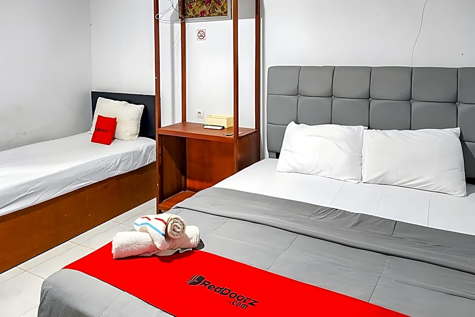 RedDoorz near Lippo Mall Yogyakarta 3