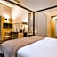 Locanda Don Serafino Historical Boutique Hotel