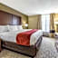 Comfort Inn & Suites Greenwood near University