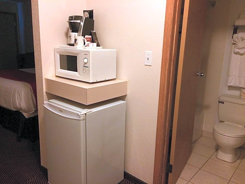 Super 8 by Wyndham Drayton Valley