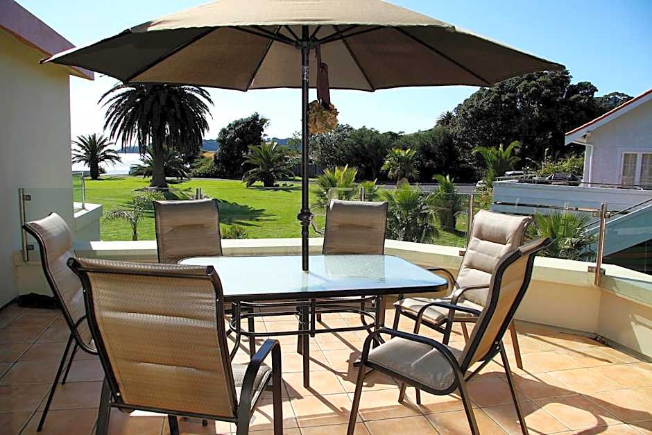 Onetangi Beach Apartments