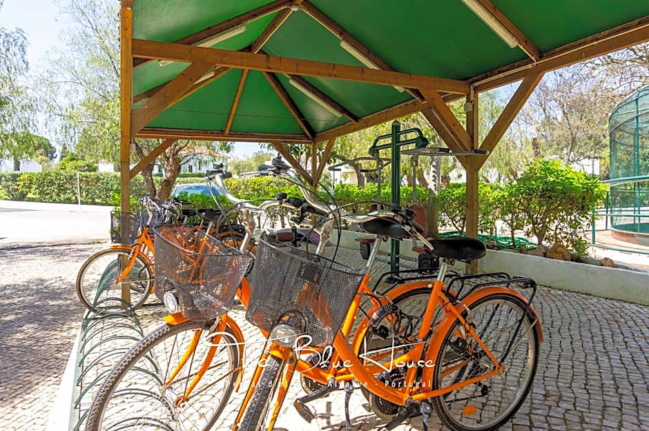 The Blue House, Pedras D'el Rei, Tavira