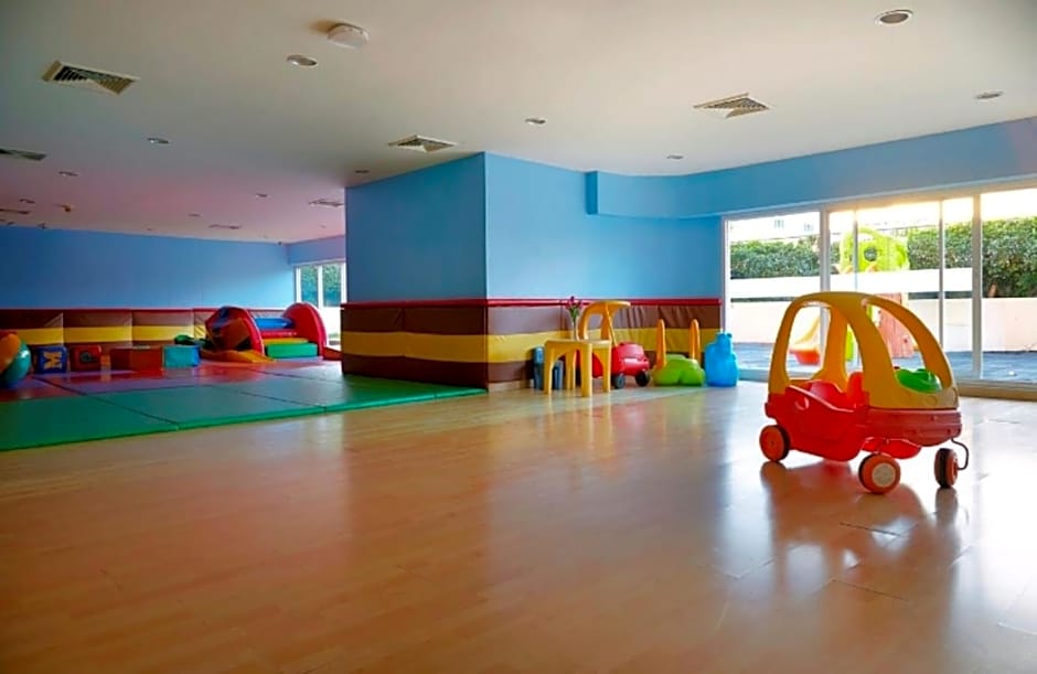 S.M. GRANDE RESIDENCE