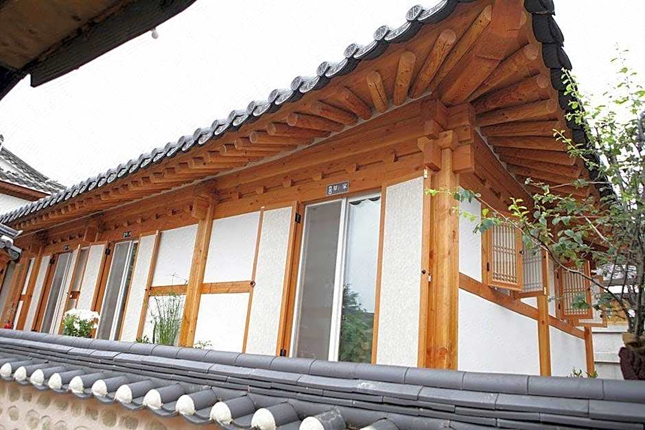 Heungbuga Hanok