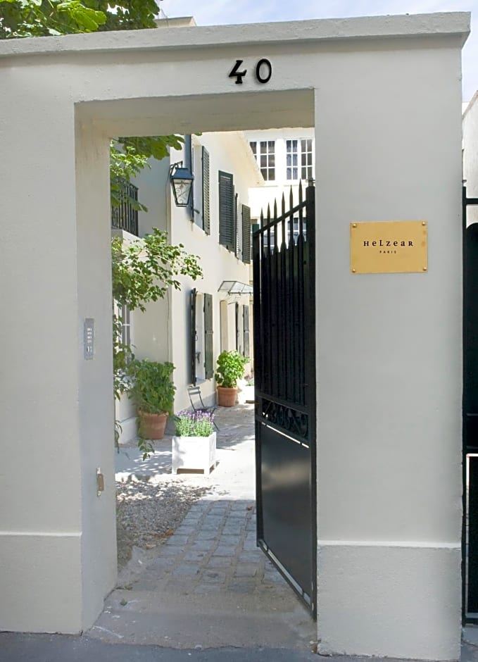 Helzear Montparnasse Suites