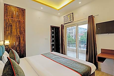 Classic with Balcony