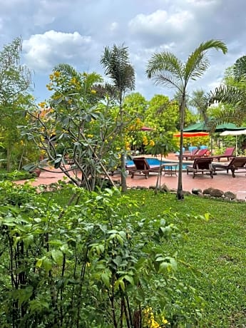 Two Moons Hotel