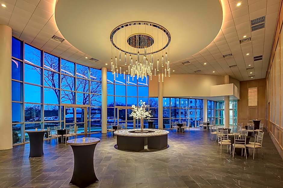 Sheraton Eatontown Hotel